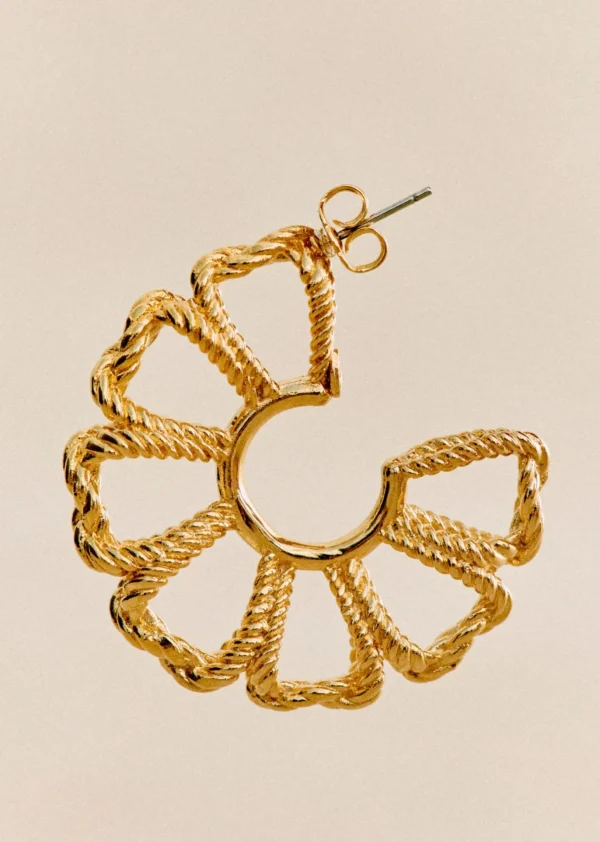 Anya Hoops