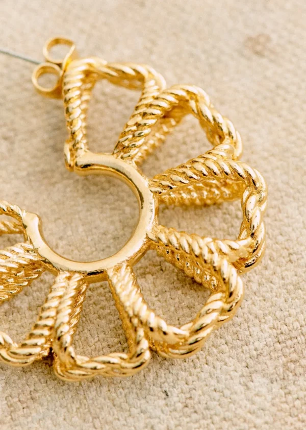 Anya Hoops
