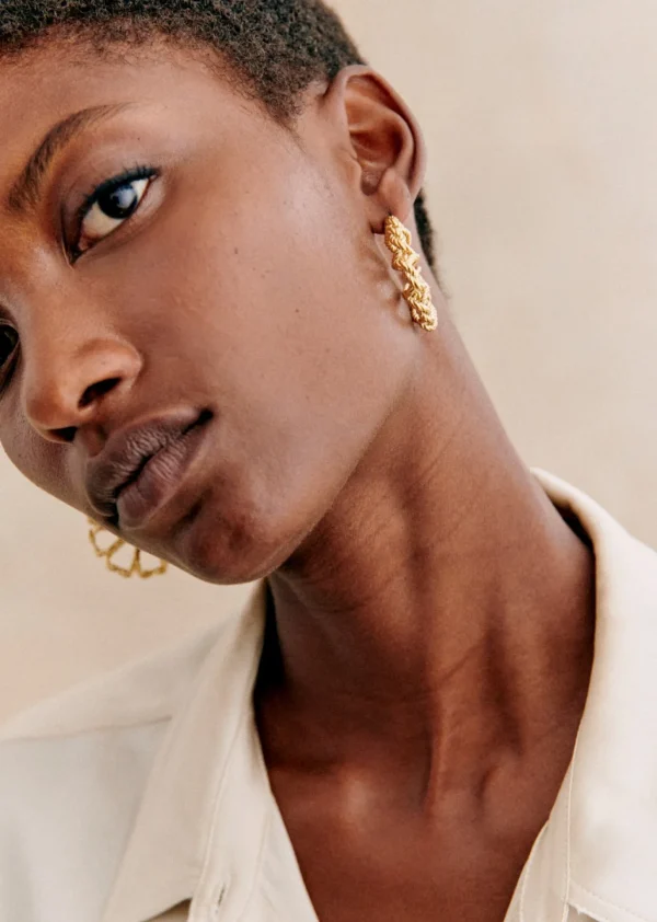 Anya Hoops