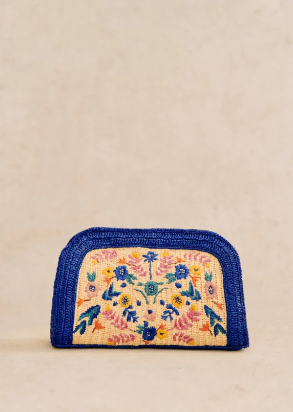 Carla Pouch