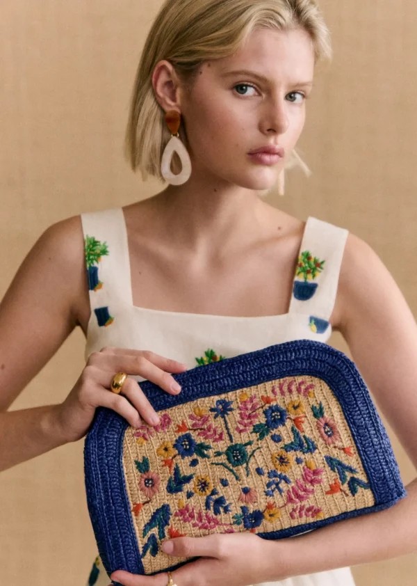 Carla Pouch