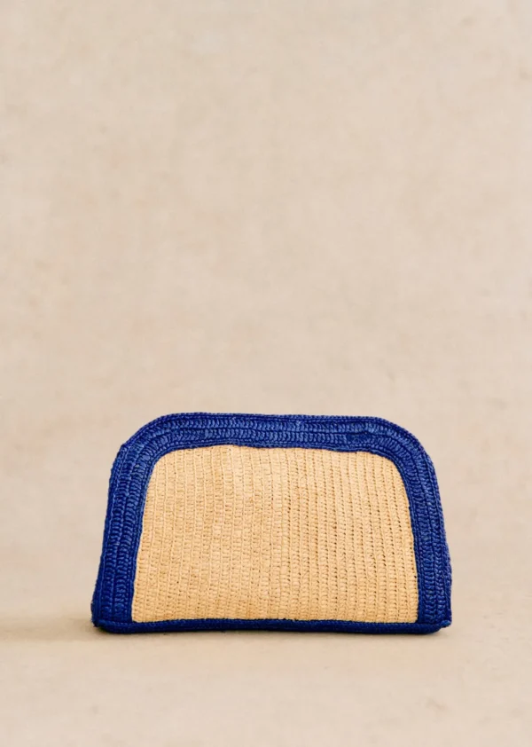 Carla Pouch