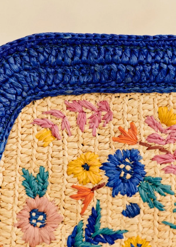 Carla Pouch