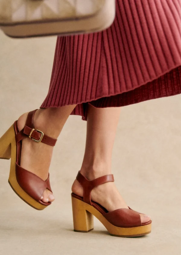 Fausta Clogs