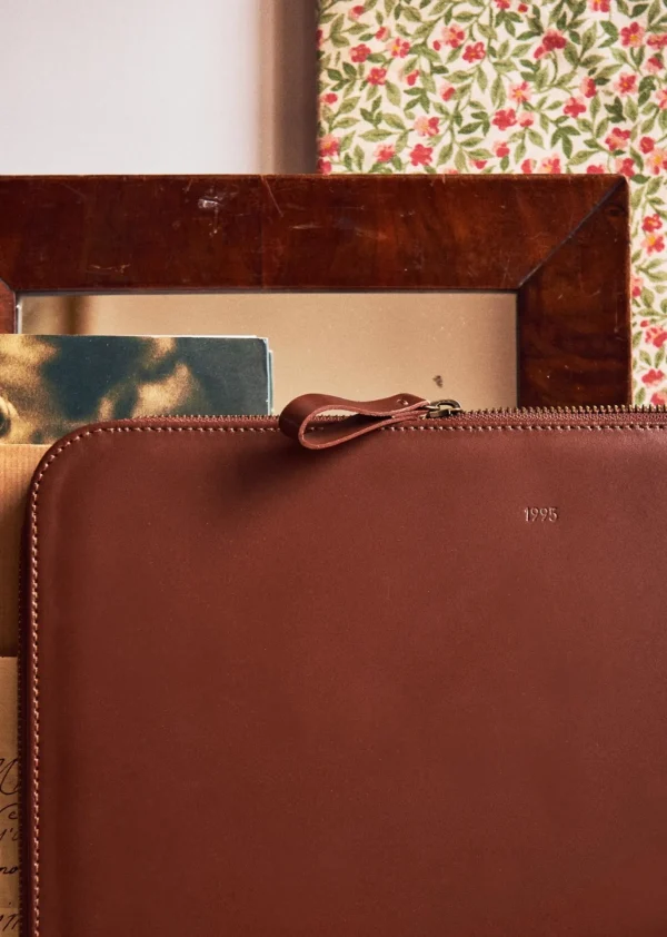 James Laptop Pouch