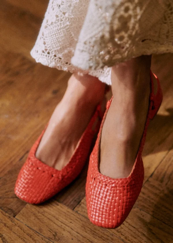 Noemie Heel Pumps