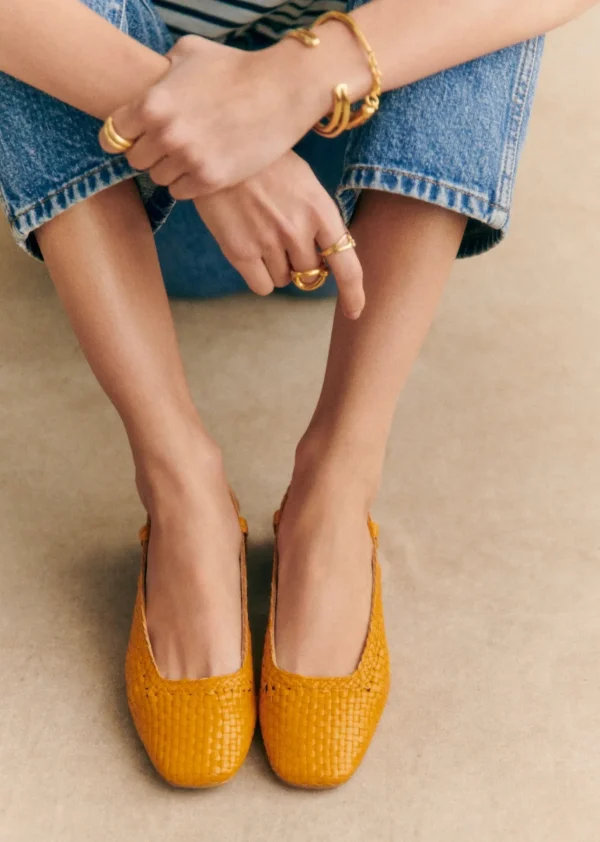 Noemie Heel Pumps