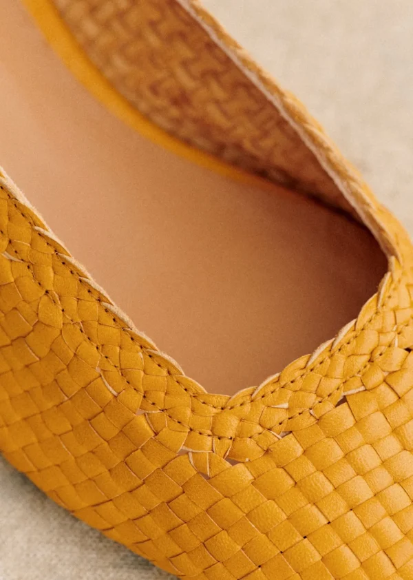 Noemie Heel Pumps